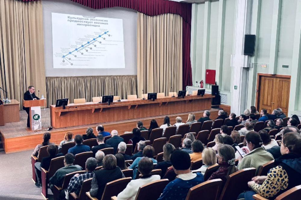 Ведущие ученые Российской академии образования выступили в СФНЦА РАН